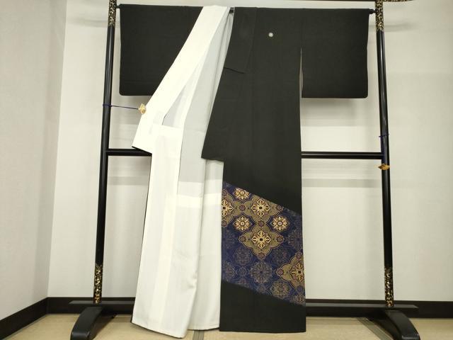 平和屋着物●創業460年・千總　黒留袖　駒刺繍　飾花文　金彩　高島屋扱い　正絹　逸品　AABH9596ck