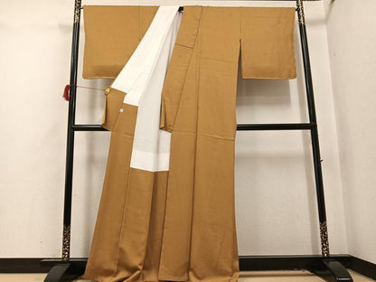 平和屋着物●上質な色無地　寿光織　秀吉　草花地紋　黄橡色　反端付き　正絹　逸品　未使用　AABH9606ph