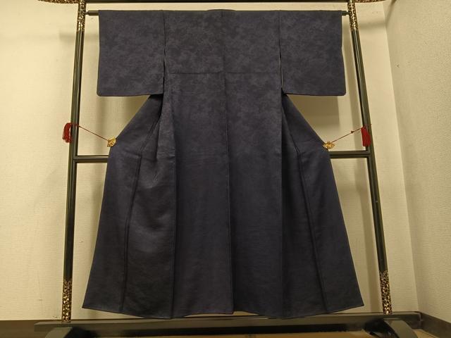 平和屋着物●上質な色無地　本藍　紋意匠　藍鉄色　正絹　逸品　AABH9618ph