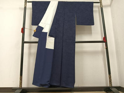 平和屋着物●上質な色無地　本藍　紋意匠　藍鉄色　正絹　逸品　AABH9618ph