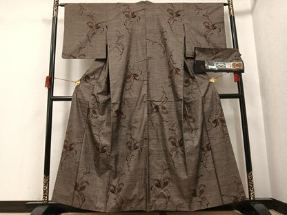 平和屋着物●本場大島紬　古代染色純泥染め　カタス9マルキ　舞花文　恵絹織物謹製　証紙付き　正絹　逸品　AABH9634ph