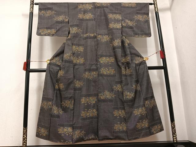 平和屋着物●本場大島紬　一元7マルキ　草花文　正絹　逸品　AABH9637ph