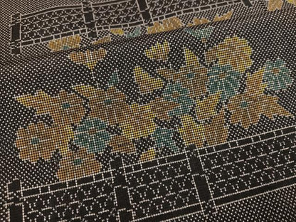 平和屋着物●本場大島紬　一元7マルキ　草花文　正絹　逸品　AABH9637ph