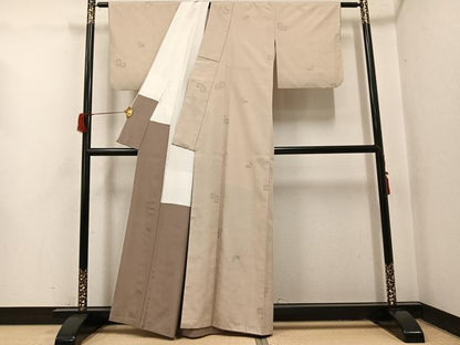 平和屋着物●結城紬　100亀甲　飛び亀甲柄　色紙重ね文　染と織 たかはし　たとう紙付き　正絹　逸品　AABH9659ph