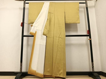 平和屋着物●上質な色無地　紗綾形地紋　木蘭色　正絹　逸品　AABH9674ph