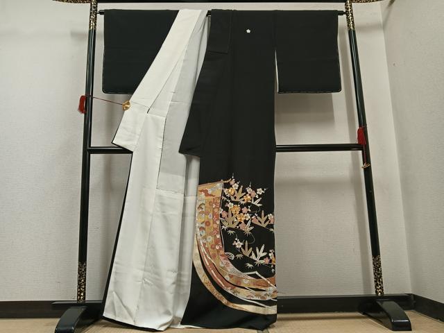 平和屋着物●豪華黒留袖　駒刺繍　松竹梅　金彩　正絹　逸品　AABH9679ph