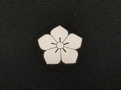 平和屋着物●豪華黒留袖　駒刺繍　松竹梅　金彩　正絹　逸品　AABH9679ph