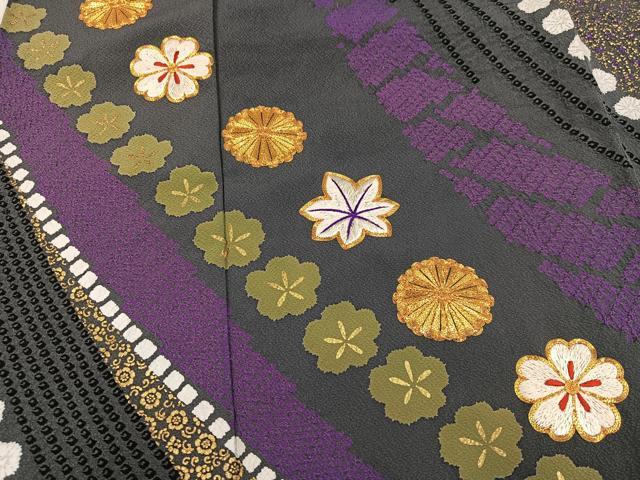 平和屋着物●豪華振袖　駒刺繍　絞り　舞花文　金彩　正絹　逸品　AABH9709ph