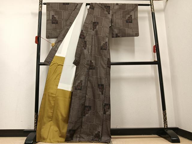 平和屋着物●本場大島紬　カタス7マルキ　色紙草花文　正絹　逸品　AABH9722ph