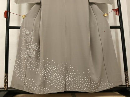 平和屋着物●訪問着　作家物　手描き　舞桜文　正絹　逸品　AABH9723ph