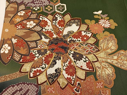 平和屋着物●豪華振袖　駒刺繍　草花文　金彩　正絹　逸品　AABH9725ph