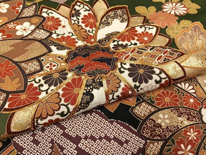 平和屋着物●豪華振袖　駒刺繍　草花文　金彩　正絹　逸品　AABH9725ph