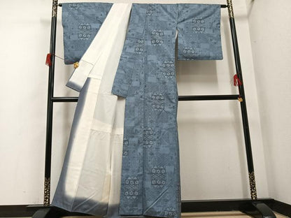 平和屋着物●本場大島紬　カタス9マルキ　更紗唐草文　正絹　逸品　AABH9730ph