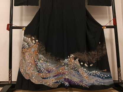 平和屋着物●豪華黒留袖　作家物　辻が花　駒刺繍　糸巻花文　暈し染め　金彩　正絹　逸品　AABH9744ph