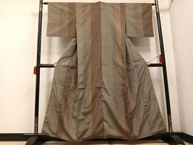 平和屋着物●上質な紬　草花文　正絹　逸品　AABH9748ph