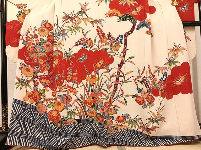 平和屋着物●和染紅型　栗山紅型　栗山吉三郎　振袖　花蝶文　鬼しぼ縮緬　正絹　逸品　AABH9759ph