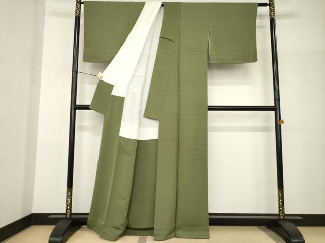 平和屋着物●上質な色無地　揚羽蝶地紋　海松色　正絹　逸品　AABH9935ck