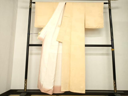 平和屋着物●上質な色無地　花丸地紋　淡香色　正絹　逸品　AABH9936ck