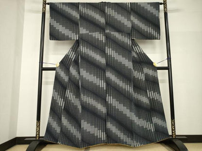 平和屋着物●上質な小紋　斜縞　黒地　正絹　逸品　AABH9948ck