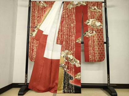 平和屋着物●豪華振袖　駒刺繍　地紙花蝶文　金彩　正絹　逸品　AABH9954ck
