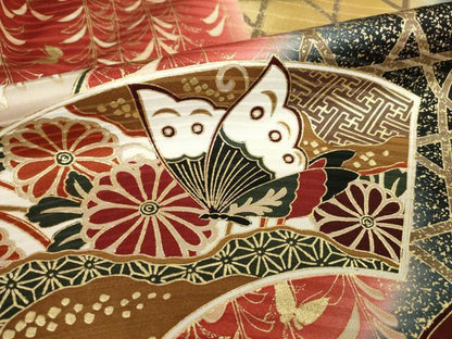 平和屋着物●豪華振袖　駒刺繍　地紙花蝶文　金彩　正絹　逸品　AABH9954ck