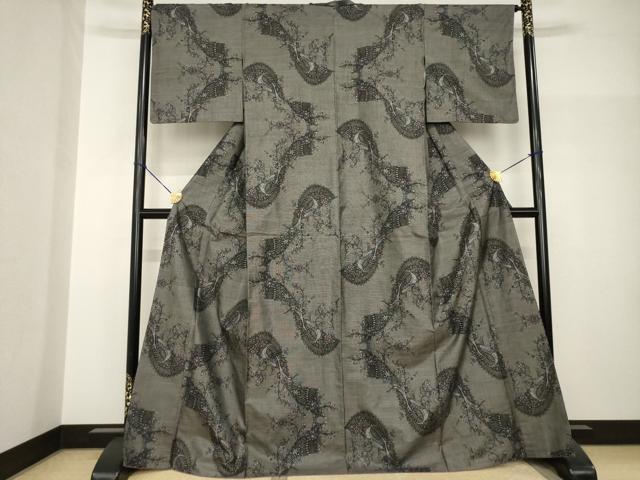 平和屋着物●本場大島紬　カタス9マルキ　孔雀花文　ロング丈　正絹　逸品　AABH9955ck