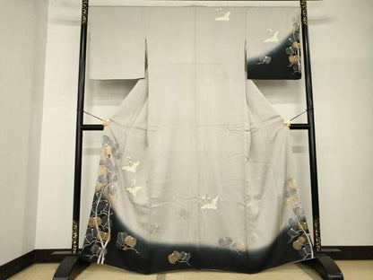 平和屋着物●訪問着　作家物　駒刺繍　飛鶴松文　暈し染め　金彩　正絹　逸品　AABH9956ck