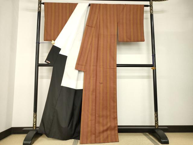 平和屋着物●本場黄八丈　東京都無形文化財　山下めゆ　市松綾織　正絹　逸品　AABH9984ck