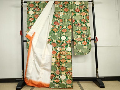 平和屋着物●豪華振袖　駒刺繍　松竹梅　花蝶文　金彩　金通し地　正絹　逸品　AABI0048cs