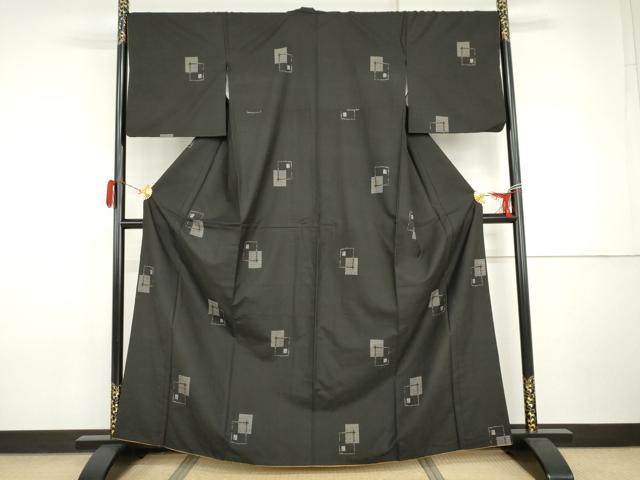 平和屋着物●本場大島紬　地空き　カタス9マルキ　色紙重ね文　黒地　正絹　逸品　AABI0113cs