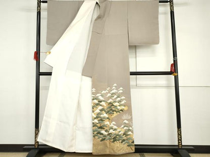 平和屋着物●豪華色留袖　友禅　立波枝松文　金彩　正絹　逸品　未使用　AABI0114cs