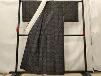 平和屋着物▽本場結城紬　重要無形文化財　単衣　市松花文　正絹　逸品　AABI0151st