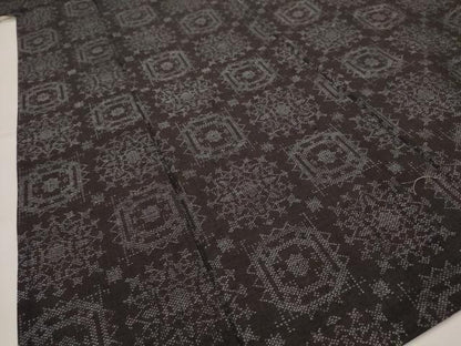 平和屋着物▽本場結城紬　重要無形文化財　単衣　市松花文　正絹　逸品　AABI0151st