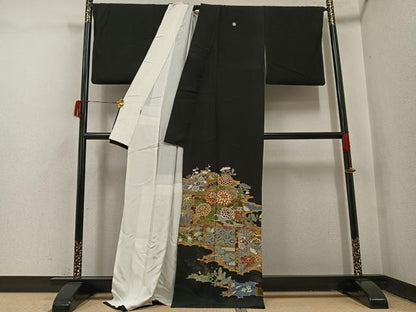 平和屋着物●創業460年・千總　黒留袖　駒刺繍　草花文　金彩　ロング丈　正絹　逸品　AABI0449ph