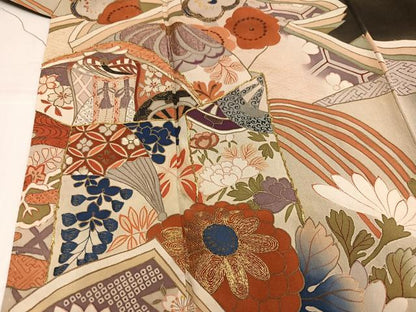 平和屋本店●アンティーク　大正ロマン　振袖　駒刺繍　草花文　黒地　正絹　逸品　AABI0461ph