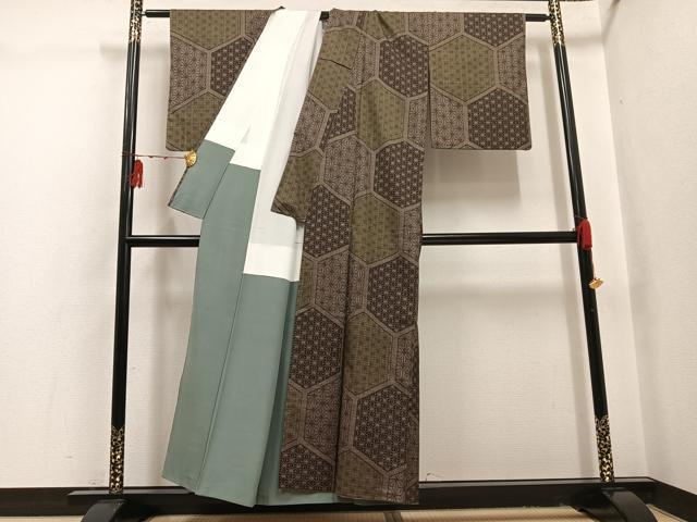 平和屋着物●本場大島紬　一元7マルキ　麻の葉亀甲文　正絹　逸品　AABI0484ph