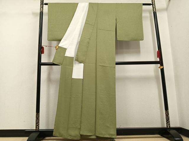 平和屋着物●上質な色無地　作家物　泥草木染　紋意匠　黄海松茶色　正絹　逸品　AABI0486ph