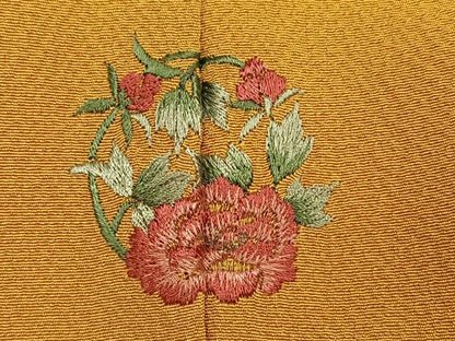 平和屋着物●豪華振袖　駒刺繍　花蝶丸文　正絹　逸品　AABI0536ph