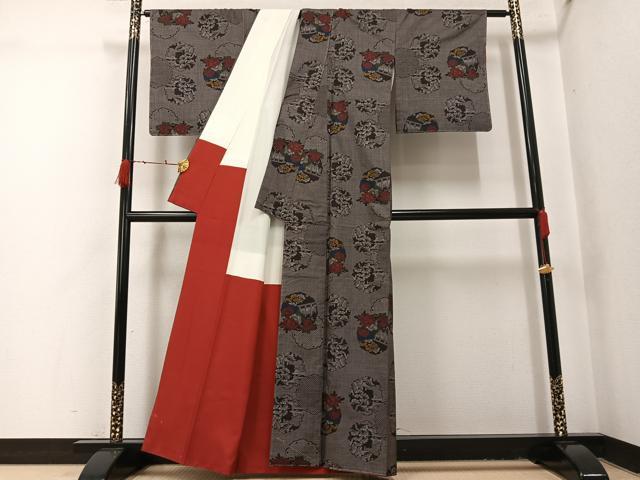 平和屋着物●本場大島紬　一元絣　雪輪草花文　国本商店謹製　証紙付き　正絹　逸品　未使用　AABI0555ph