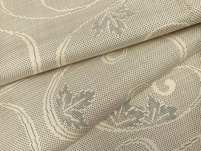 平和屋着物●本場大島紬　白大島　カタス7マルキ　唐草文　正絹　逸品　AABI0556ph