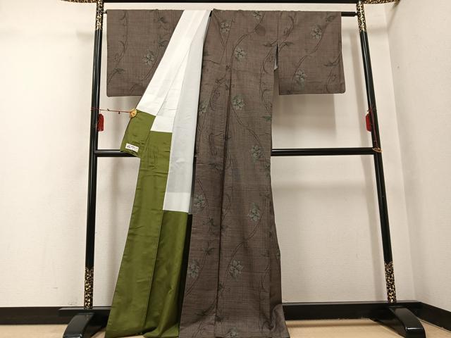 平和屋着物●本場大島紬　古代純泥染　カタス7マルキ　草花文　住友栄山作　やまと誂製　証紙付き　正絹　逸品　AABI0581ph