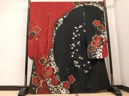 平和屋着物●豪華振袖　駒刺繍　梅桜文　金彩　正絹　逸品　AABI0588ph