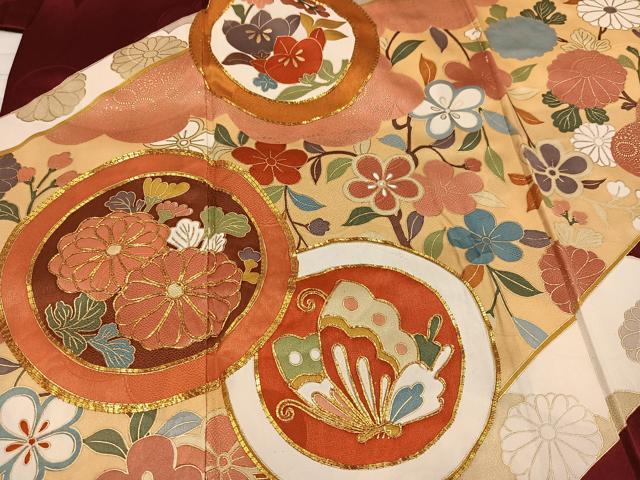 平和屋着物●豪華振袖　駒刺繍　花蝶丸文　金彩　正絹　逸品　AABI0589ph