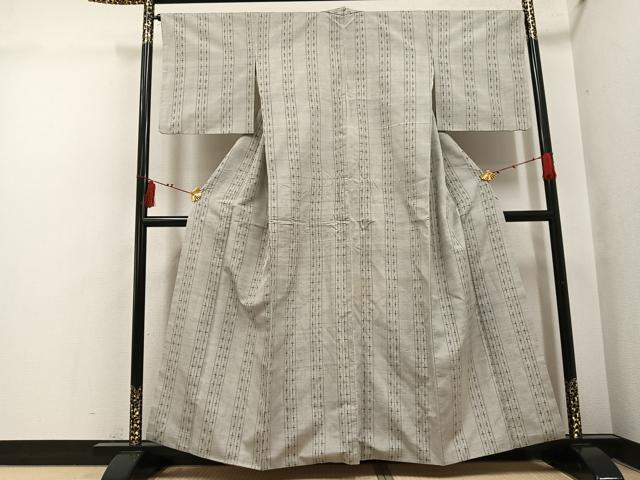 平和屋着物●重要無形文化財　本場久米島紬　ゆうな染　手織　十字絣　正絹　逸品　AABI0599ph