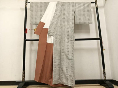 平和屋着物●重要無形文化財　本場久米島紬　ゆうな染　手織　十字絣　正絹　逸品　AABI0599ph