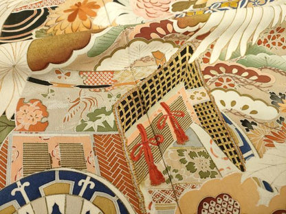 平和屋本店●アンティーク　大正ロマン　振袖　駒刺繍　中国三大刺繍　相良刺繍　御所車飛鶴花文　黒地　金彩　正絹　逸品　AABI0784ck