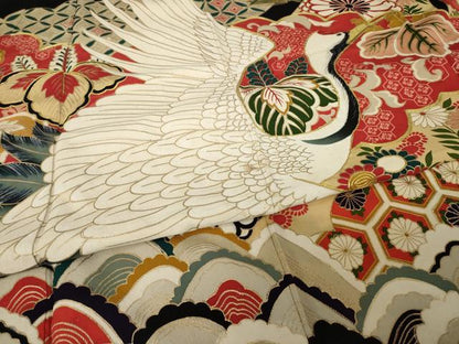 平和屋本店●アンティーク　大正ロマン　振袖　駒刺繍　飛鶴吉祥文　黒地　金彩　正絹　逸品　AABI0790ck