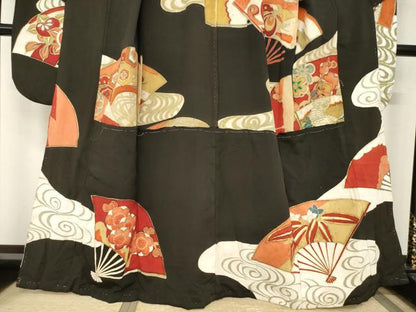 平和屋本店●アンティーク　大正ロマン　振袖　駒刺繍　地紙吉祥花鳥文　黒地　金彩　正絹　逸品　AABI0793ck