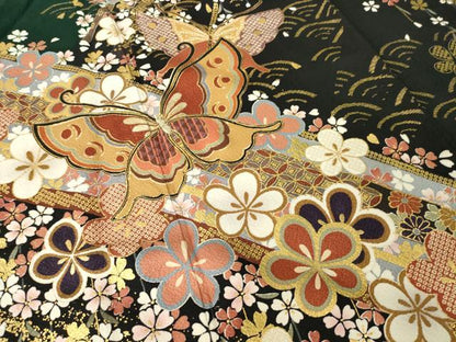 平和屋着物●豪華振袖　刺繍　流水花蝶文　黒地　金彩　正絹　逸品　AABI0826ck