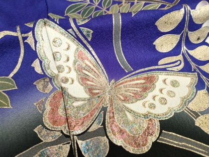 平和屋着物●豪華振袖　駒刺繍　花蝶文　暈し染め　金銀彩　そごう扱い　正絹　逸品　AABI0835ck